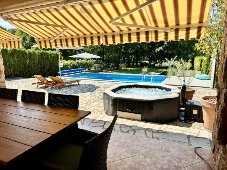 River Raft Villa - photo 16